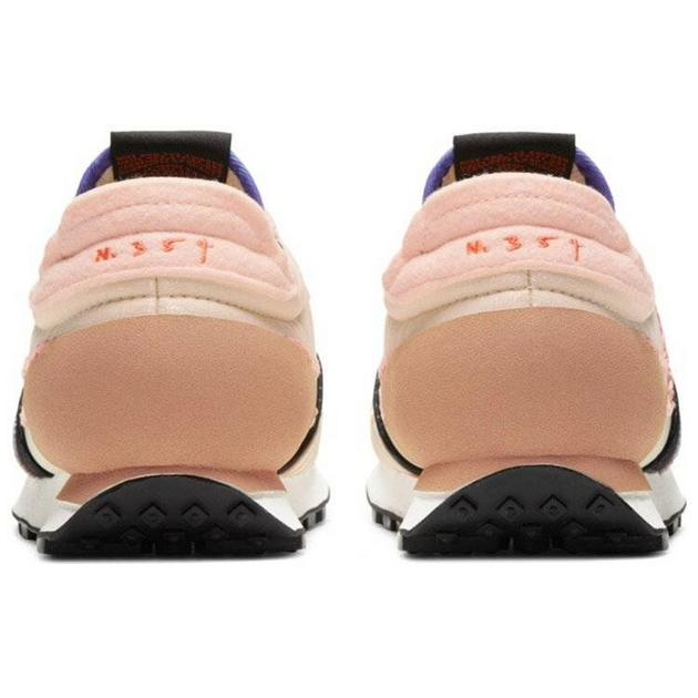 Nike Daybreak Type