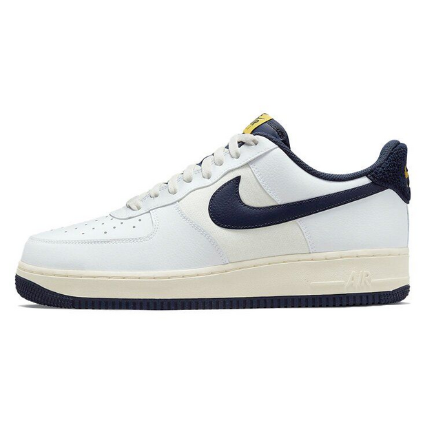 Nike Air Force 1 Low 07 LV8