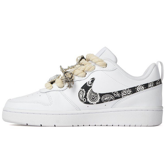 Nike Court Borough Low 520 GS