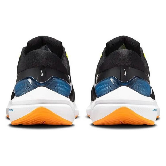 Nike Air Zoom Vomero 16