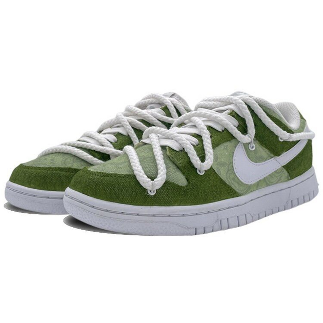 Nike Dunk Low ESS