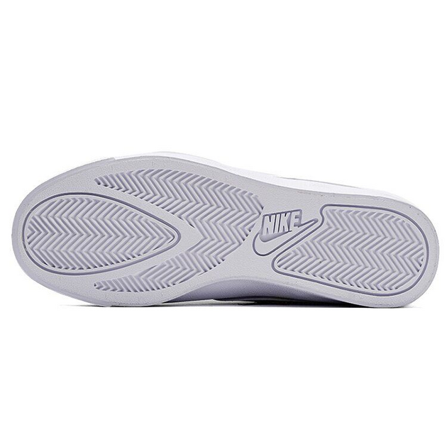 Nike Court Royale AC