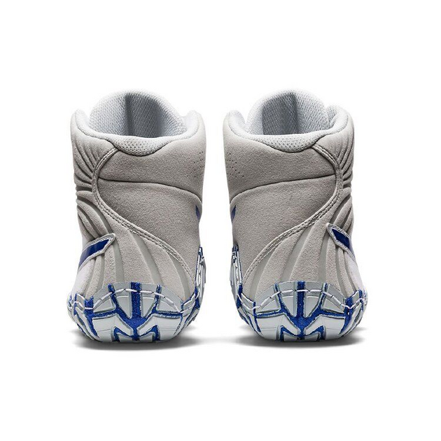Asics Aggressor 4