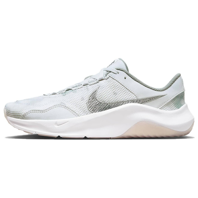 Nike LegEnd Essential 3 Next Nature Premium