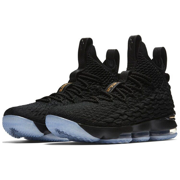 Nike LeBron 15