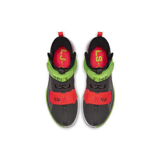 Nike Zoom Soldier 13 13