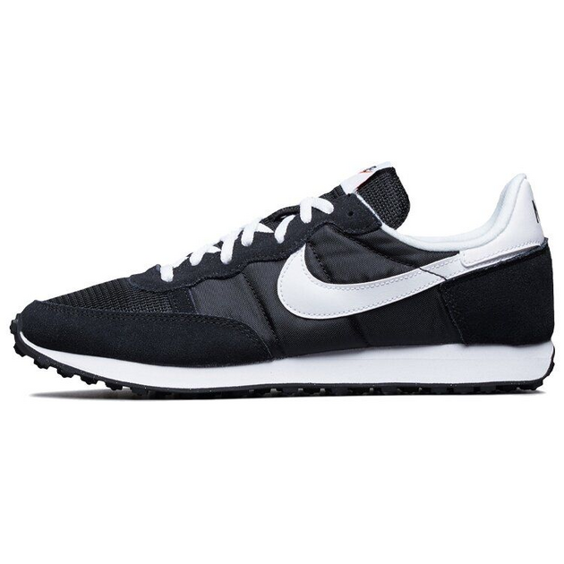 Nike Challenger