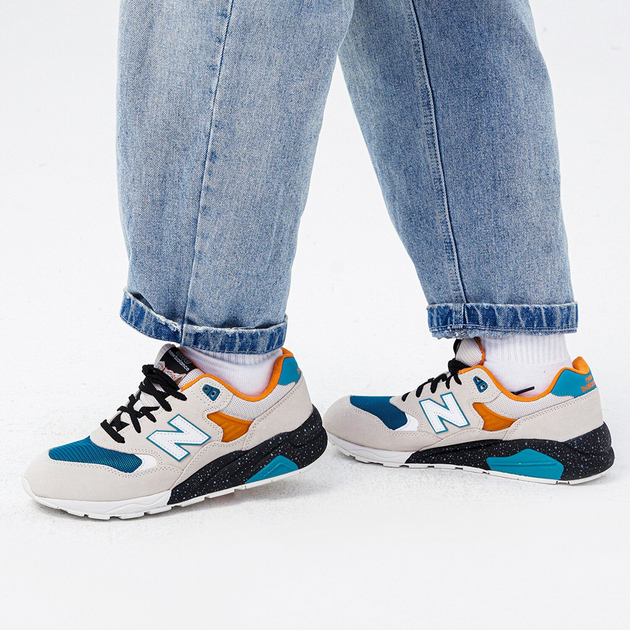 New Balance 580