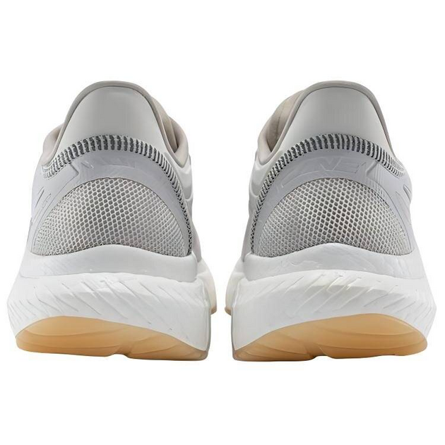 Saucony