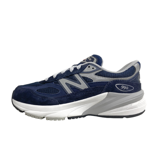 New Balance 990 V6