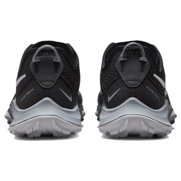 Nike Air Zoom Terra Kiger 8