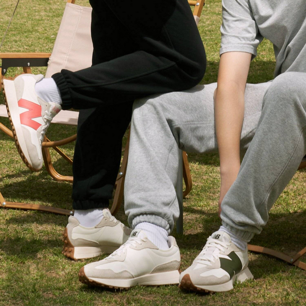 New Balance 327