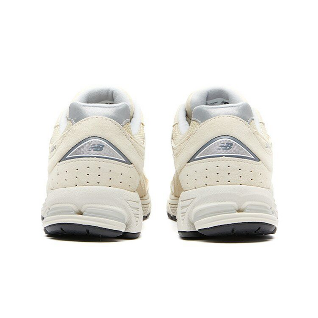 New Balance 2002R