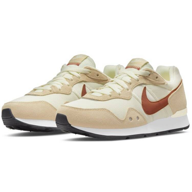 Nike Venture Runner Wide