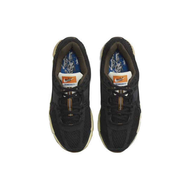 Nike Air Zoom Vomero 5