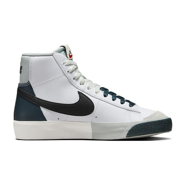 Nike Blazer