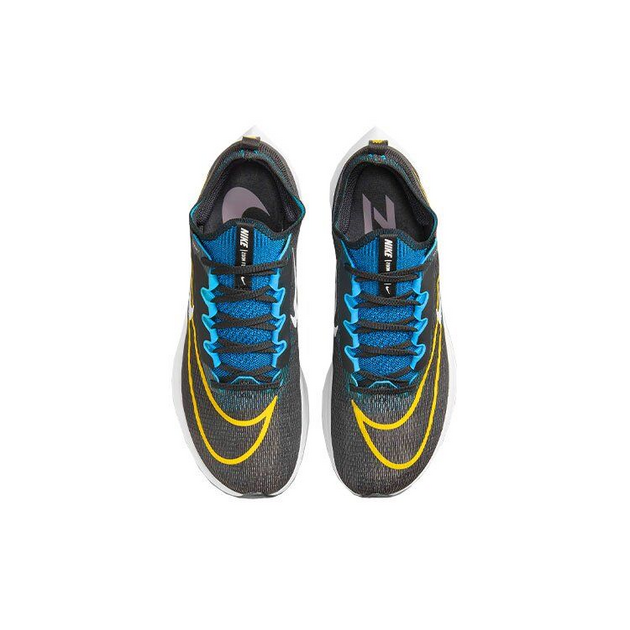 Nike Zoom Fly 4
