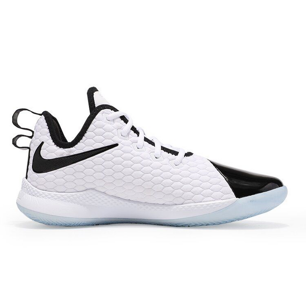 Nike Witness 3 LeBron PRM
