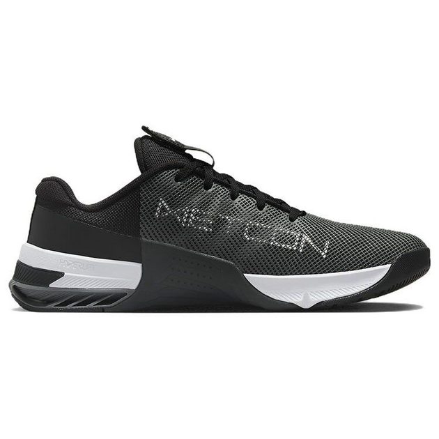 Nike Metcon 8 FlyEase