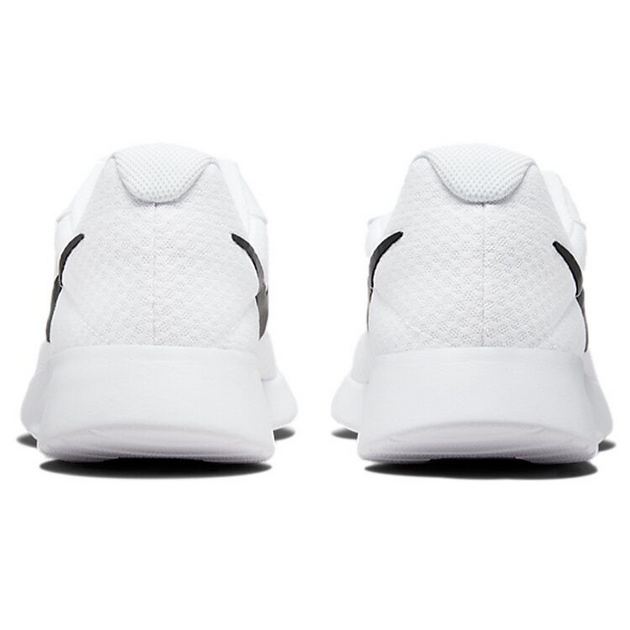 Nike Tanjun