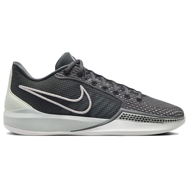 Nike Sabrina 1